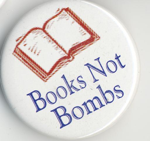 Button - Books Not Bombs
