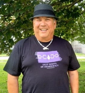T-Shirt - Deep Roots of Democracy