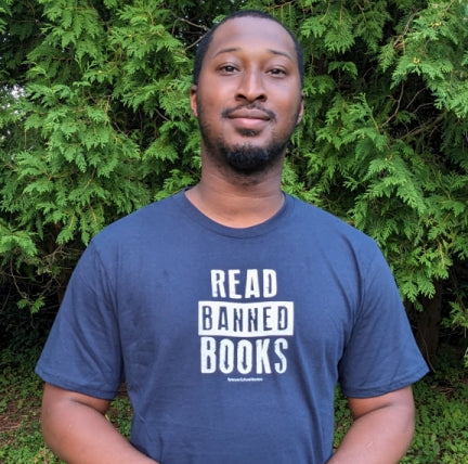 T-Shirt - Read Banned Books - Unisex